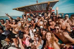 Fiesta en barco Ibiza
