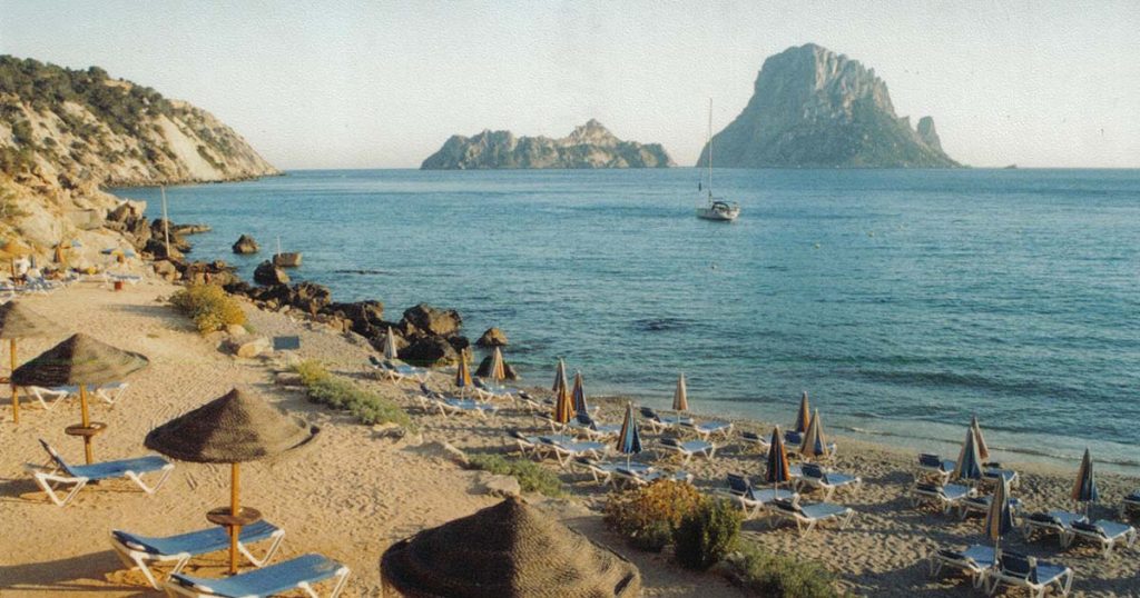 Disfruta las playas en un viaje a Ibiza fin de semana